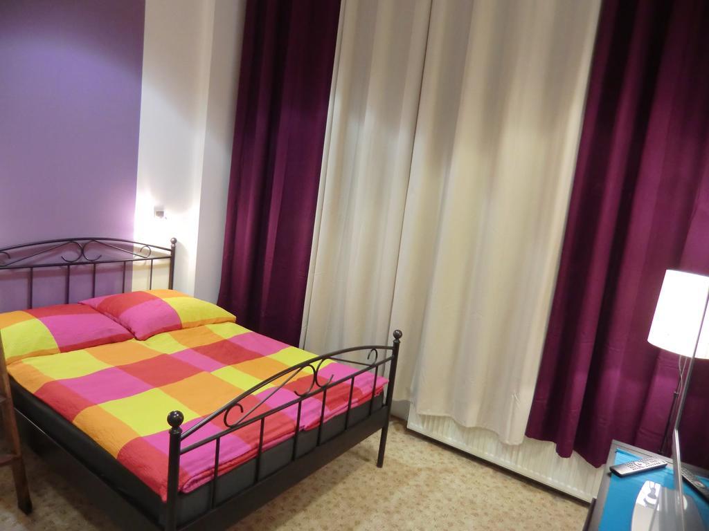 Cityflair Berlin Apartments & Rooms Стая снимка